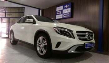 Mercedes-Benz CLS-Class lleno